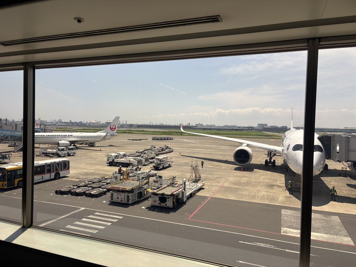 NEOCONCON_FOX's tweet photo. 久しぶりの東京！
仕事だからあんま時間取れないけどお墓参りはなんとかしたいな〜 https://t.co/bycOcOMfvb