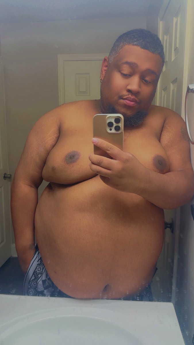 ChubbyKing221's tweet photo. a little piece of me. https://t.co/peQcOvmzkp