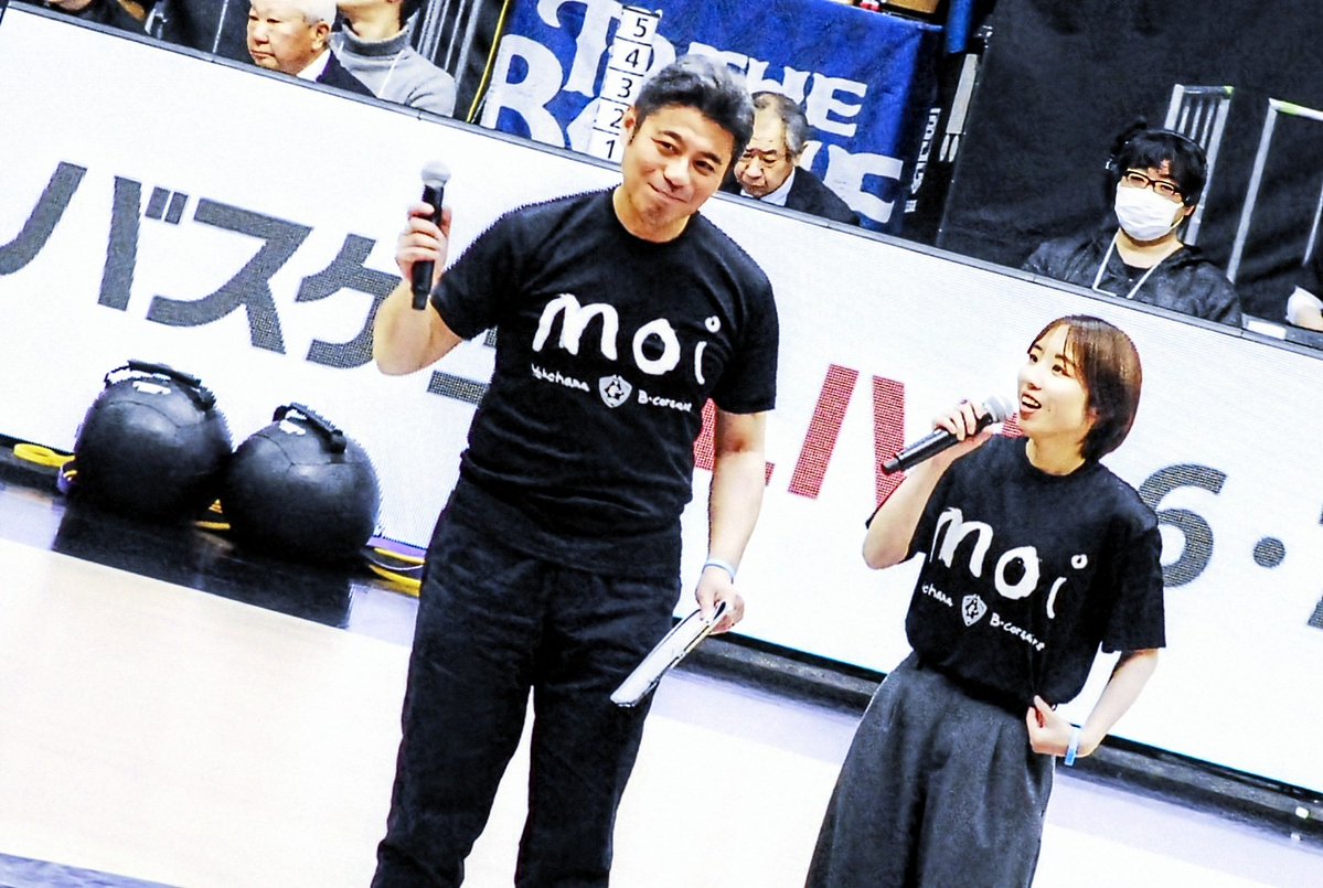 inaba0106's tweet photo. 棟梁的にMCテクニック的な好み云々はあったけれど、前任MCがSNSで叩かれていた背景もあり後任MC選出も非常に難航したと聞いてました。
非難リスクあるなかでも引き受けてくれたDJツバサさんには感謝の思いです。ご冥福をお祈りいたします。
#gobcor https://t.co/HweBZVhGmi