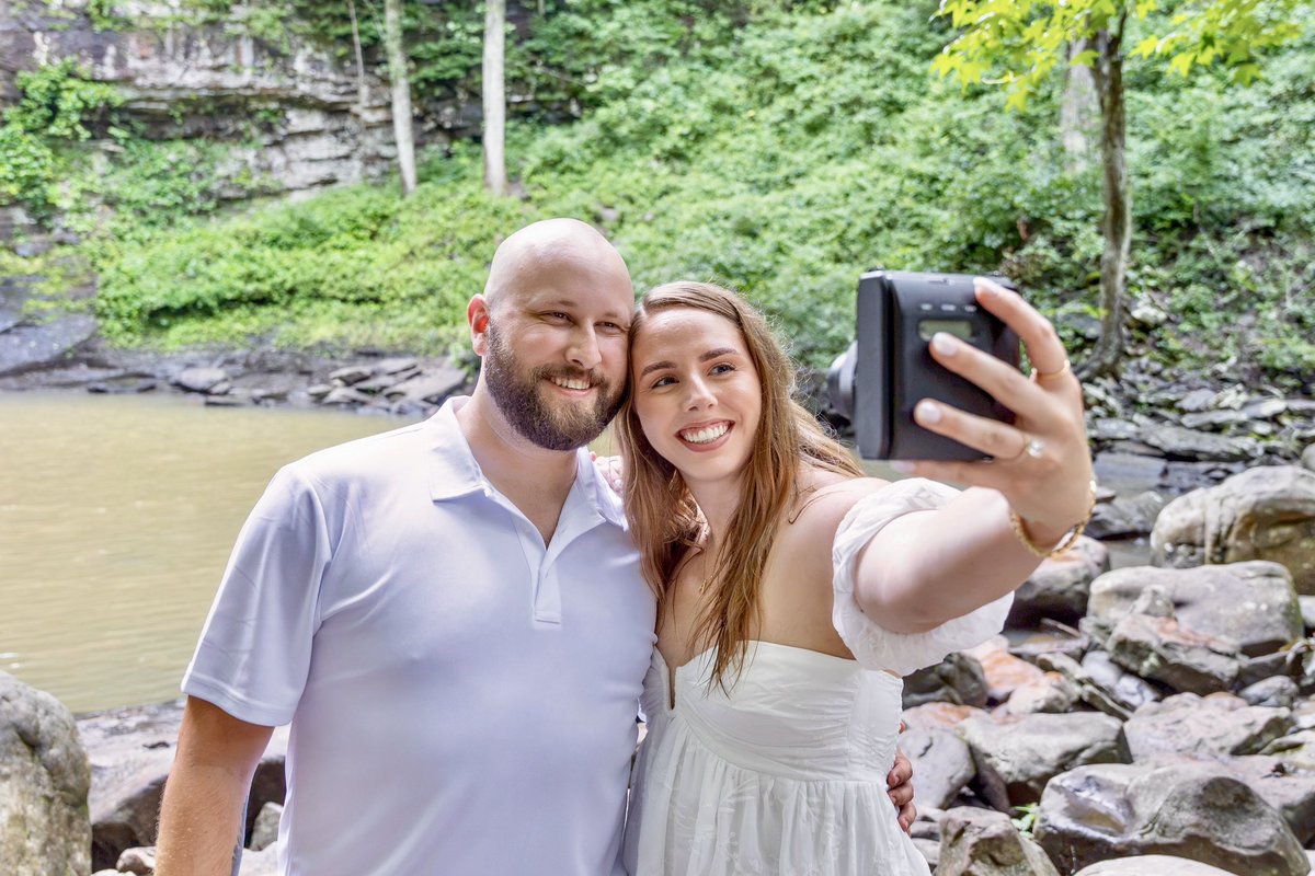 Amyj_Beth's tweet photo. 💍🤍 07.11.26 🤍💍 https://t.co/fOJLAQbXW2