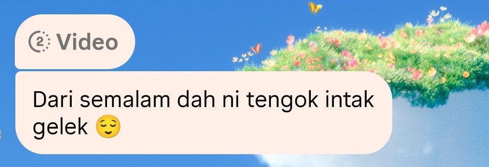 TtalgiShua's tweet photo. Aku dah tertengok time fan meet tu, nak move on dah tau, eh dia datang remind balik pulakkkkkkkk https://t.co/ry5q97oTvL