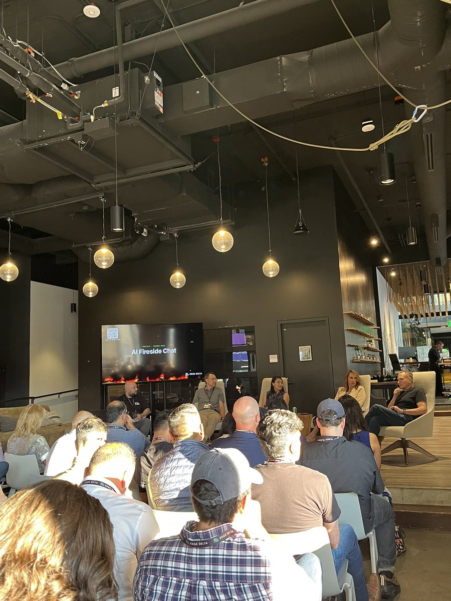 KMat273's tweet photo. Really awesome fireside chat at The Collective in Seattle! https://t.co/L6VgJXHuhY