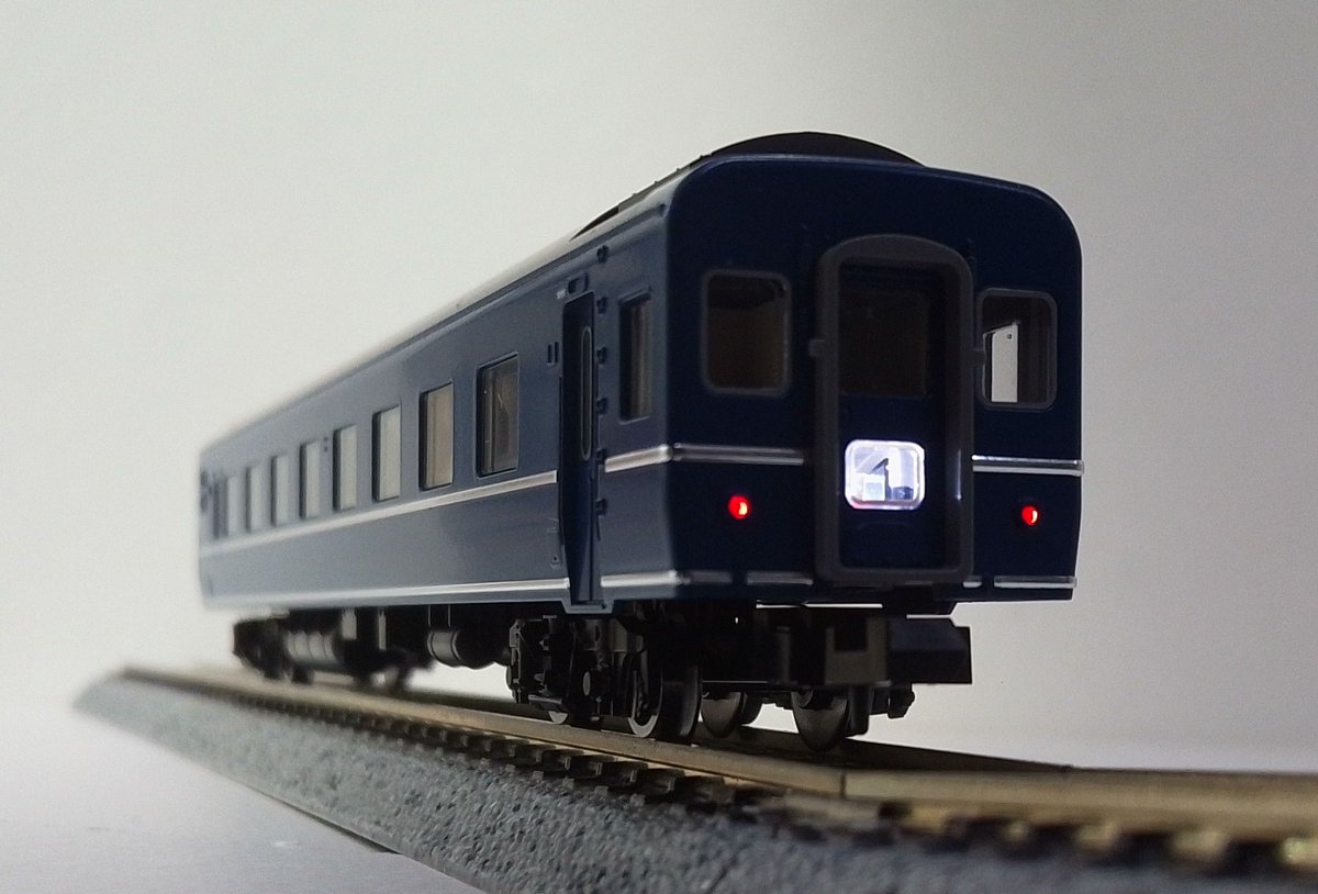 ◇入荷情報◇ #TOMIX 98803 国鉄 24系 25-100形特急寝台客車 増結