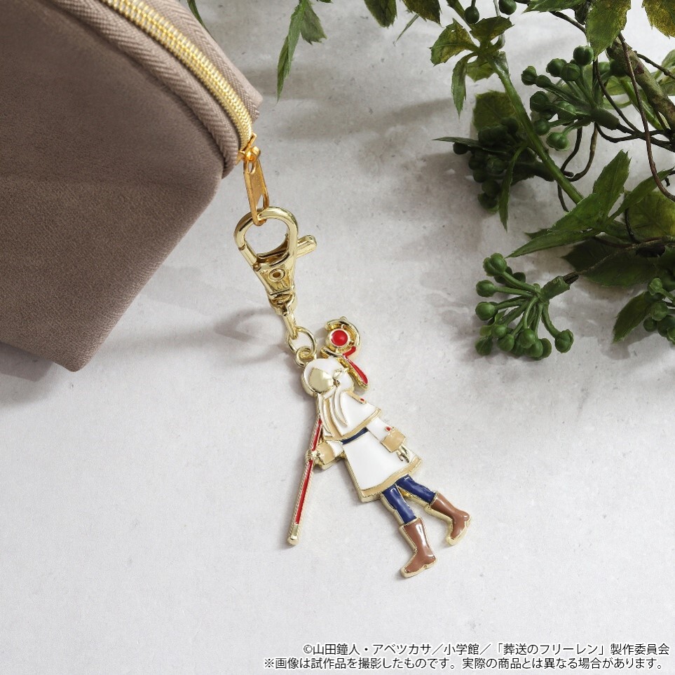 金色の三重塔キーホルダー 葬送のフリーレン】 ＼ 新商品のご案内／ 「メタルキーホルダー」が