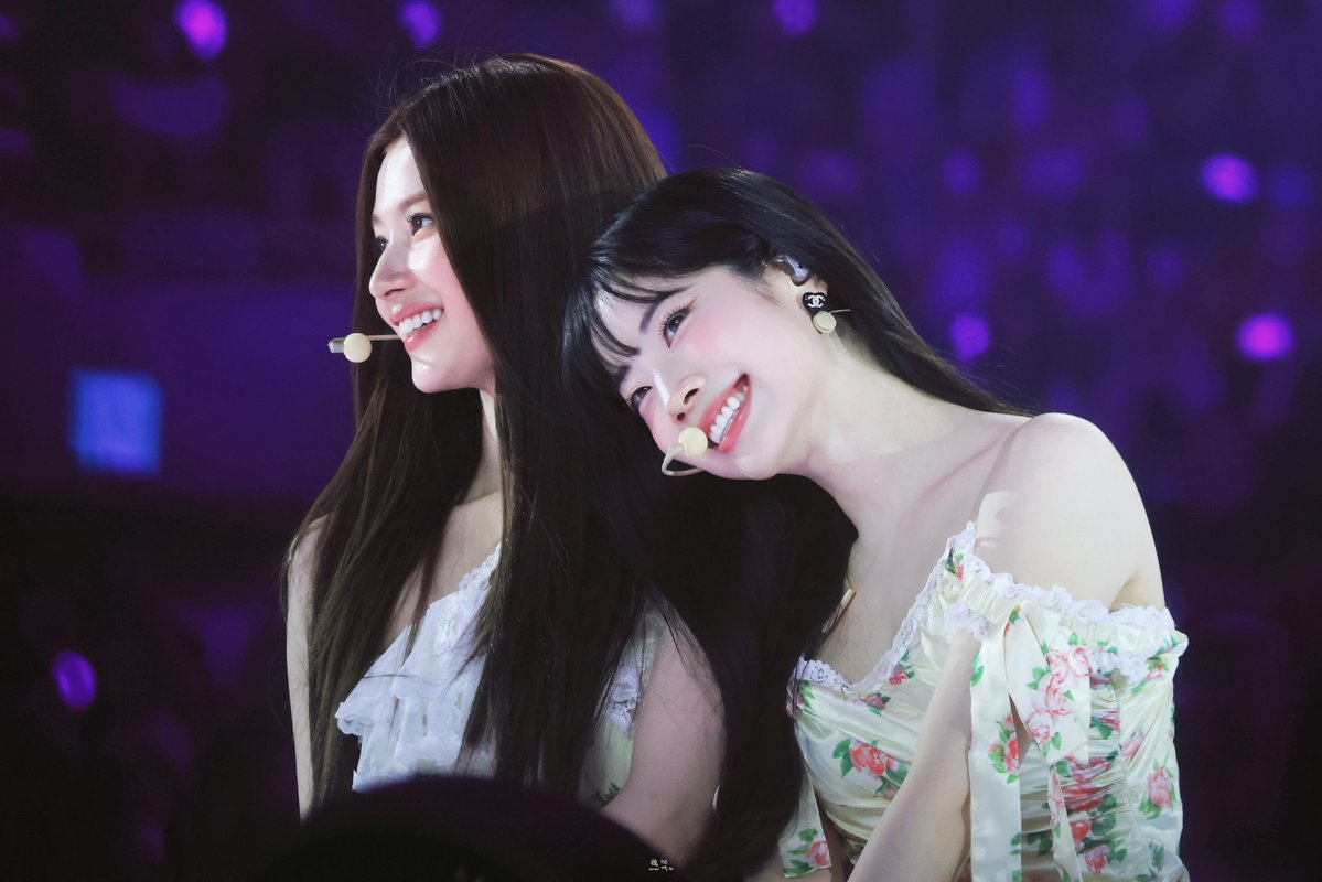 yzywgd_'s tweet photo. 260711

#사나 #SANA #サナ
#다현 #DAHYUN 
#트와이스 #TWICE https://t.co/Na2fAOtnJW