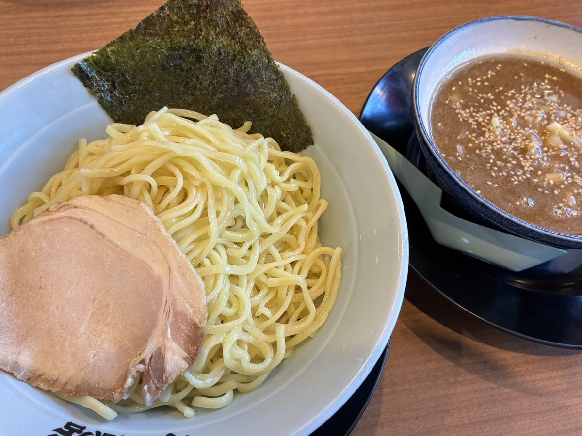 cheng_ab's tweet photo. お昼は町田商店のつけ麺 https://t.co/1VKIQ6dqsT