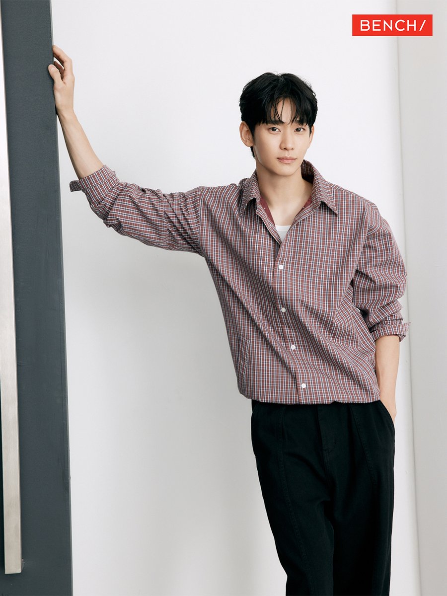 benchtm's tweet photo. A new chapter begins with a familiar face. Welcome back, Kim Soohyun ❤️

Get the look:

Jacket (BWH0181MR3) P1,799
Pants (BPS0395BK3) P1,299
Oxford Shoes (BAY0014) P1,499

Buy Official, Buy Original! Get these products plus more from our official online stores:
🔗https://t.co/dCakf3y0ut
🔗https://t.co/8wgoInypJw
🔗https://t.co/UVQJ0Gsijm
🔗https://t.co/IOwcnZkcrg
🔗https://t.co/Z1geGbSCuM

Buy only from official BENCH stores and online platforms to ensure authentic and high-quality products.