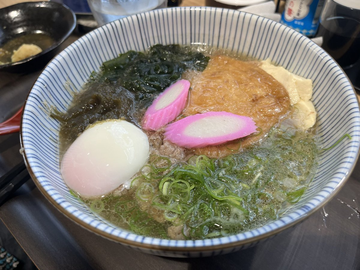 mackshow1225's tweet photo. 高橋豆腐🧊
夏季限定の冷やし肉吸いが美味しかった♡
あったかい五目肉吸いももちろん美味♡

 #高橋豆腐  #肉吸い  #豆腐 https://t.co/m02dYTt8Kk