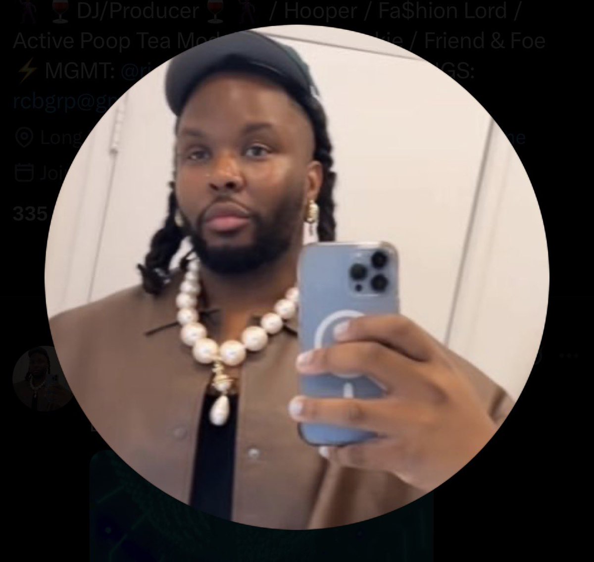 Tee tweet media
