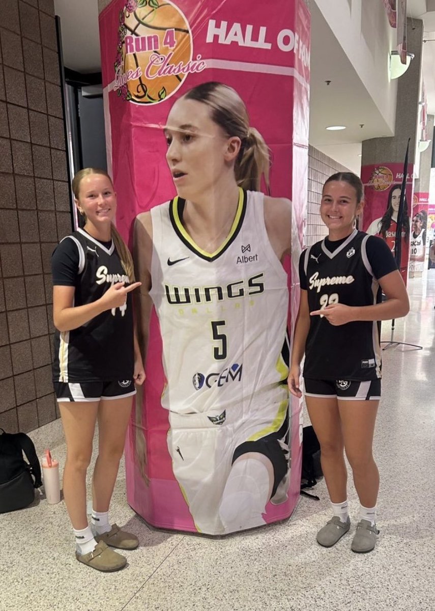 MJLeonard2029's tweet photo. Went 8-2 at the @TFNsRun4Roses tournaments this last week in Kentucky. Got 2nd in the 15U Platinum Bracket at The Classic &amp; 1st in the 15U Gold Bracket at The Championship. @NESupremeGirls https://t.co/R0ZFrHoGpG
