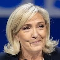 BRedonnet's tweet photo. Si cette femme est élue, il ne faudra pas faire les fins politologues, avancer des arguties de salon et patati et patata....
La conclusion sautera aux yeux : Plus de 50% des Français s'avéreront être séduits par le grand banditisme.
Point barre. 
Et leur avenir sera russe. https://t.co/YmTHdYu17C