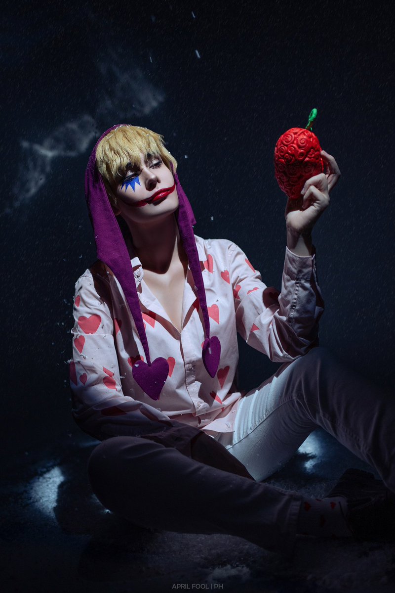 DiCola_art's tweet photo. Corazon (Donquixote Rosinante) cosplay (part 2)
✨Happy birthday✨

#コラさん誕生祭2026 
#コラソン生誕祭2026
#ONEPIECE https://t.co/Ggc3HkN5Ls
