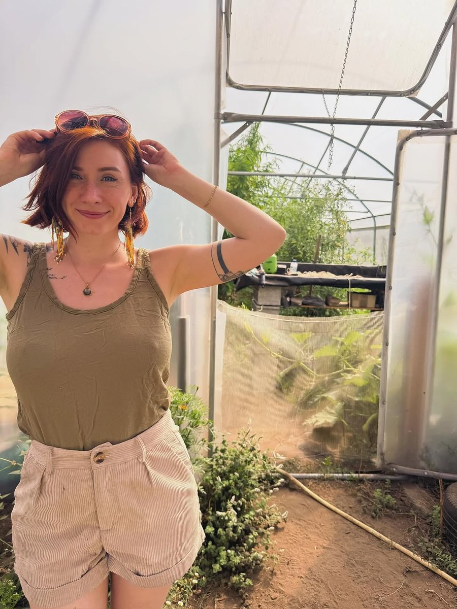 DollyfaceA's tweet photo. You're loved many times i have the impression i'm not because im overwhelmed, and people dont always know how to connect with me, but then I actually take a look at my life at all the amazing things people who did express some love in a way or another, https://t.co/oAhcMFIQHR