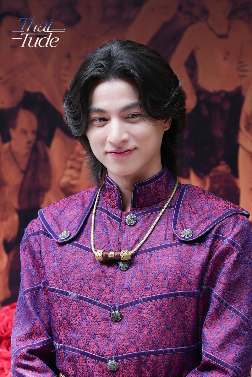 ThaiTude's tweet photo. “กลัฟ คณาวุฒิ” ในงานแถลงข่าวเปิดตัว ‘อัศจรรย์วันทอง’ 

GULF​ X IN THE NAME OF LOVE PRESS

#อัศจรรย์วันทอง
#InTheNameOfLove
#GulfKanawut
#ThaiTudeUpdates https://t.co/mv4Jcwstsc