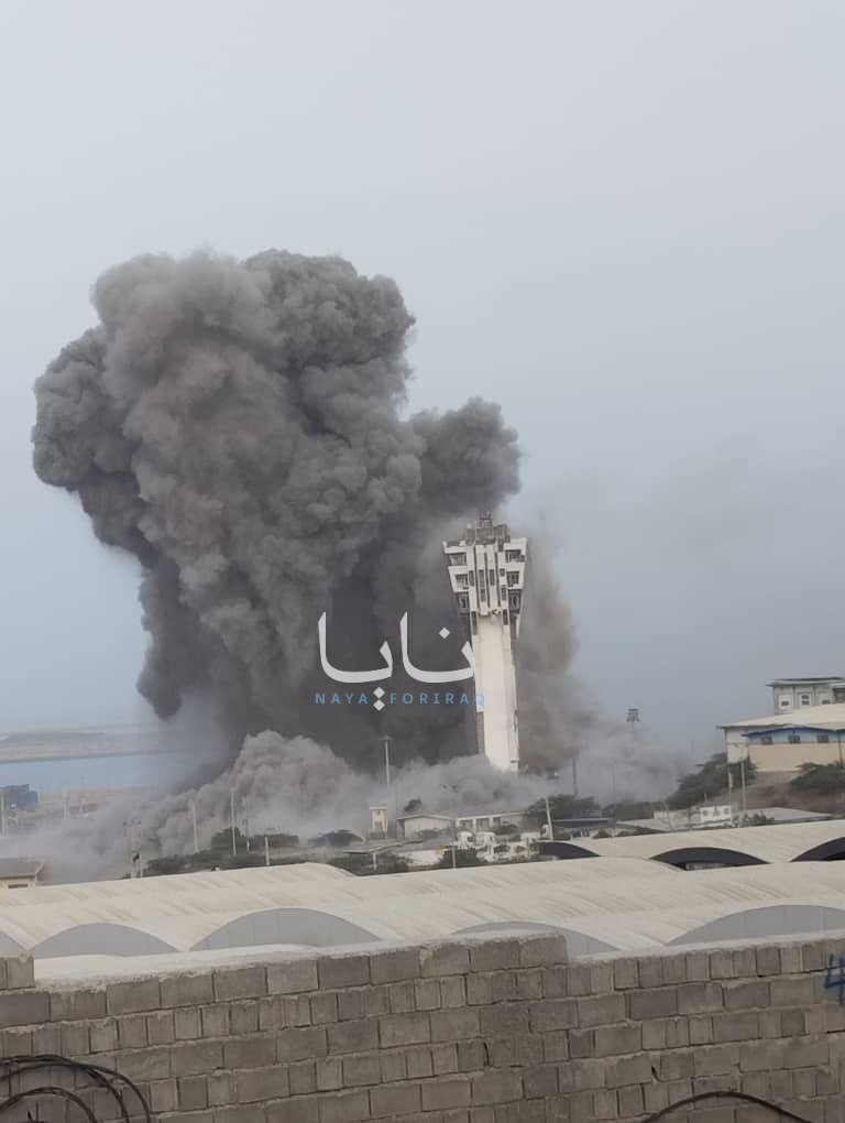 WNewsRankX's tweet photo. Another footage 

#BREAKING #Iran #Chabahar #US #MiddleEast #StraitOfHormuz #Geopolitics https://t.co/eyFWXwXT3X