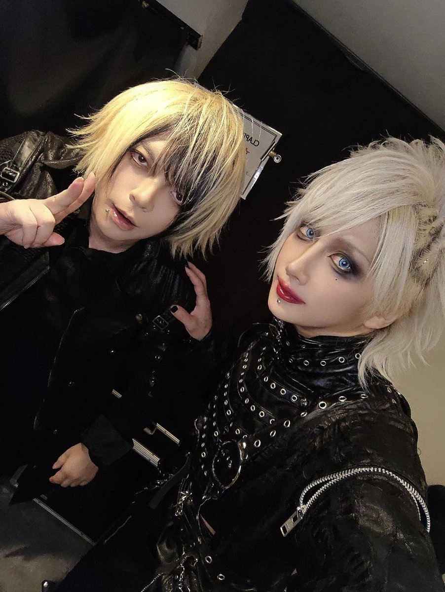 purupuru9205's tweet photo. 3日間GERTENAサポートお世話になりました！何よりかなり前から見知ってるからかSatsukiくんがお客さん、関係者みんなから愛されているのがすごい嬉しかった！！無事ツアーも終わって最終日サポートの一さんに繋げられたかなとは思う！みんなが幸せになれたコラボツアーだったと思います！ https://t.co/Oq69H7XVYw