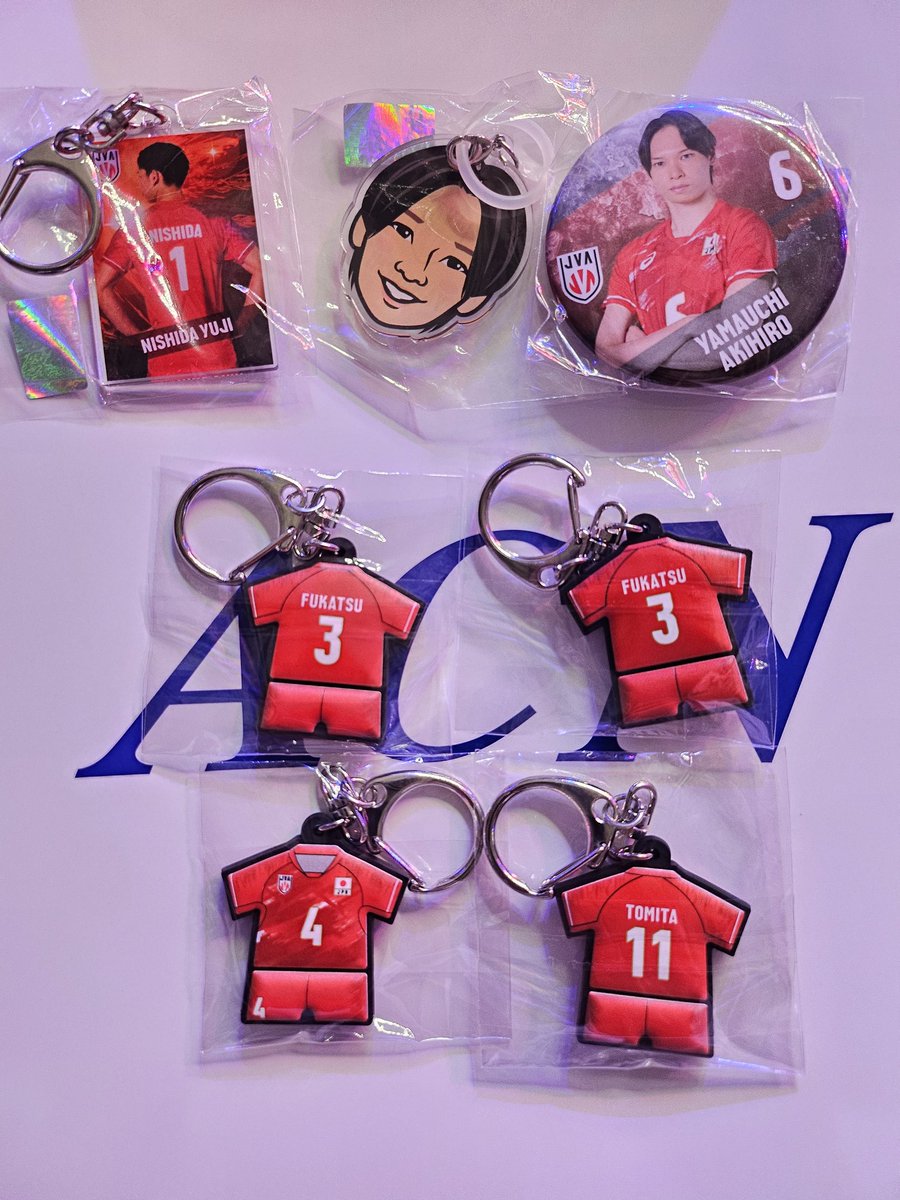 yfj_756's tweet photo. 男子バレーボール　交換　VNL
交換
譲
【ガチャ】西田　山内
【ユニフォーム】深津　宮浦　富田

求
全て　石川　大塚　
ガチャ　髙橋藍

本日海外戦終わるまでと明日日本戦で現地交換できる方いましたらお願いします https://t.co/5OA8pc1hS1