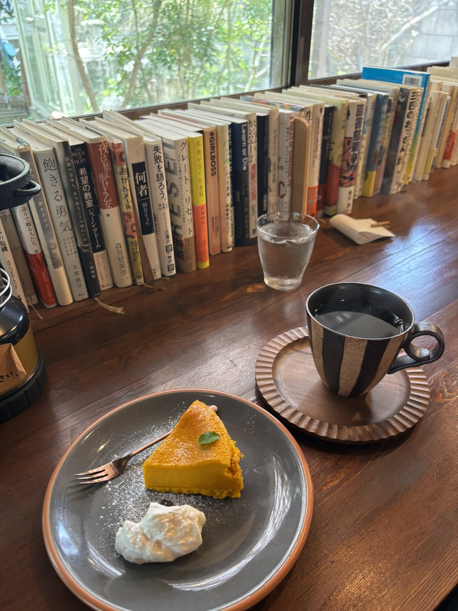 mru2a's tweet photo. ひまだからカフェ活きた
おひとり様だよ永遠にね https://t.co/VEZvXr5SFu