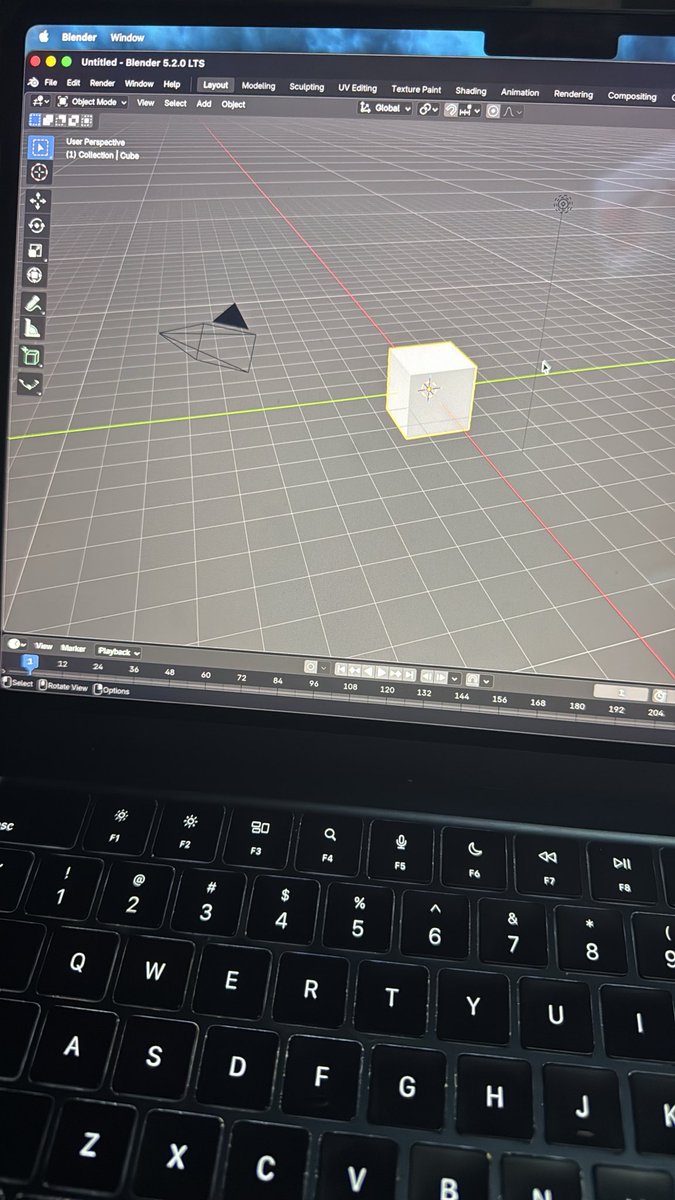 Drag0_Man11's tweet photo. just started using blender
seeing what people can build with it is actually so cool https://t.co/oSRm4vphfX