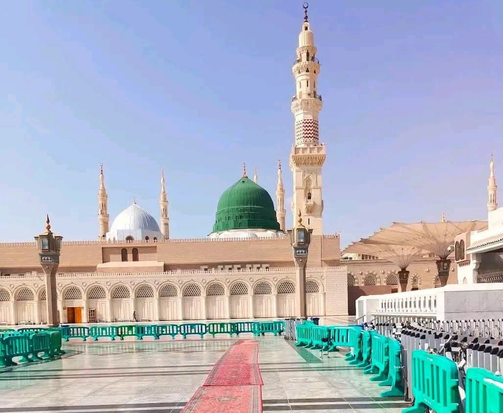 a_rehman313's tweet photo. جسے مارا ہو غموں نے، جسے گھیرا ہو دکھوں نے
میرا مشورہ ہے اس کو، وہ مدینہ ہو کے آئے https://t.co/FxdJZTTfA3