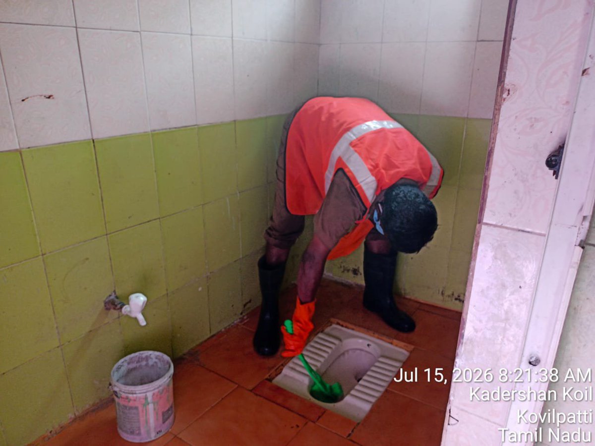 commrkovilpatti's tweet photo. CT PT CLEANING #SafaiApnaoBimaariBhagao #BeCleanBeHealthy #SwachhBharat #MAWSTamilnadu
@CMOTamilnadu
@GSBediIAS
@MoHUA_India
@SwachhBharatGov
@MawsTamilNadu
@SbmRdmaNellai https://t.co/S0x8AuBaKv