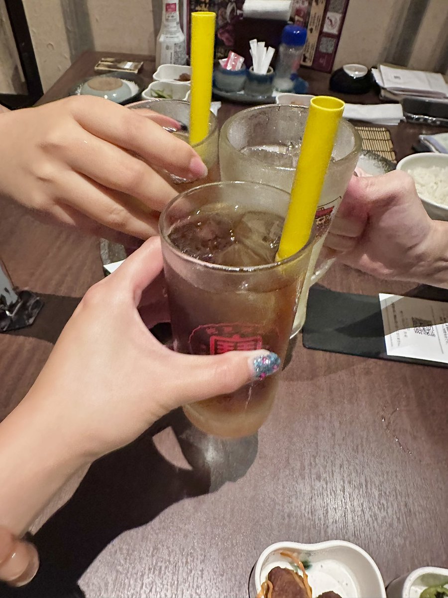calmenvy_a's tweet photo. 昨日はお姉様方と食事会🍽️💞
身軽で夜に居酒屋さんにいくなんて、
結婚式の2次会以来だったからめちゃくちゃ楽しかったし心が潤った🥹🩷🩷
幸せな時間をありがとうございました😭🌼 https://t.co/frRyfnGEPL