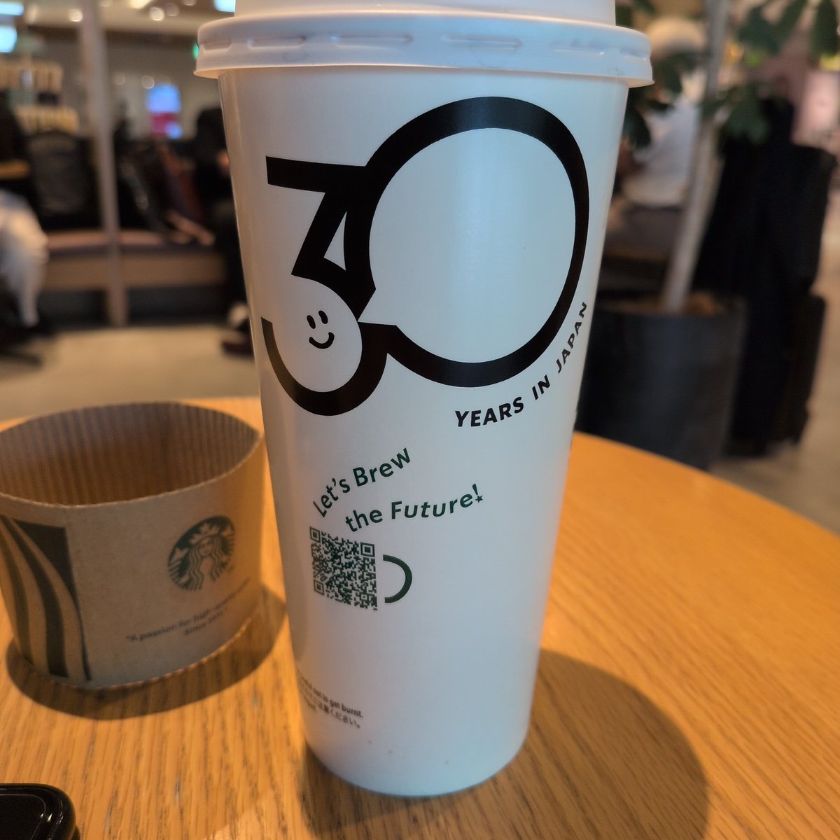 tomo55518's tweet photo. スタバは、日本で30周年らしい https://t.co/RQJTujOmcD