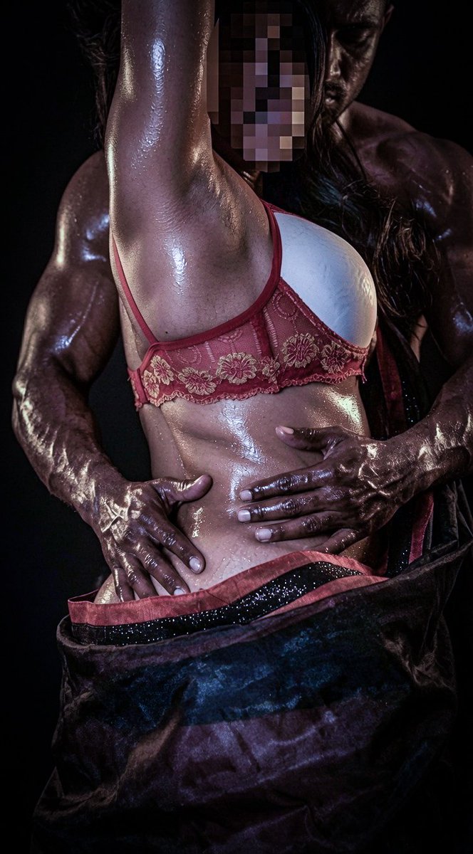 Deepthinairoff's tweet photo. Soft skin. Golden glow. Endless temptation. ✨💛

#OilMassage #Massage #Seductive #Glamour #Curvy #BodyConfidence #ShinySkin #Model #Photoshoot #IndianModel #DesiBeauty #Aesthetic #GoldenGlow #HotLook #Sensual #BikiniModel #Viral #ExplorePage #FYP #Trending https://t.co/ZThq6Xxa9W