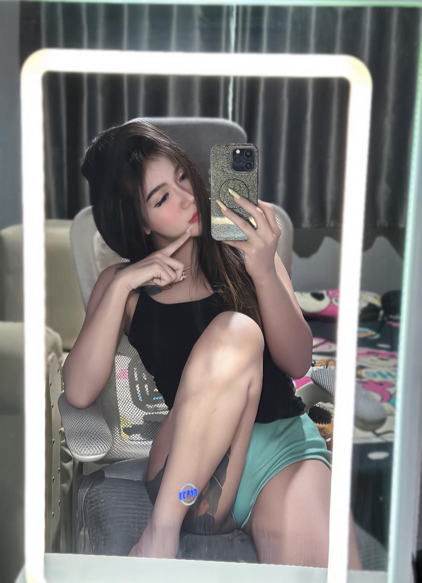 ThLivekw's tweet photo. #ทางบ้าน #วิจารสาวสวยน่ารัก #เย็ดน้ำแตก #เงี่ยนหีแฉะน้ำแตก #ชักว่าวน้ำเเตก #ชักว่าว https://t.co/T8hkk8Qk9g
