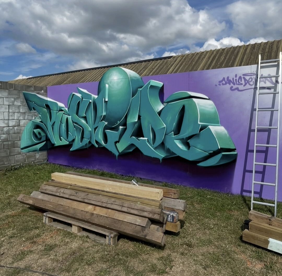 al_crew's tweet photo. #graff #StreetArt #graffiti https://t.co/xeGfkCf1oT