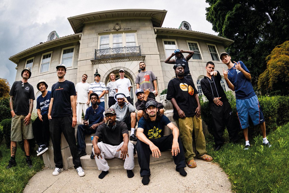 quartersnacks's tweet photo. "It’s been fun and for me it's my favorite video I’ve ever done" • Keys To The City — The Making of Palace’s ‘DETROIT 313’ with Lev Tanju:   https://t.co/8AkciZv5gT

📝 via @Farran_Golding https://t.co/tChm3WUxkA
