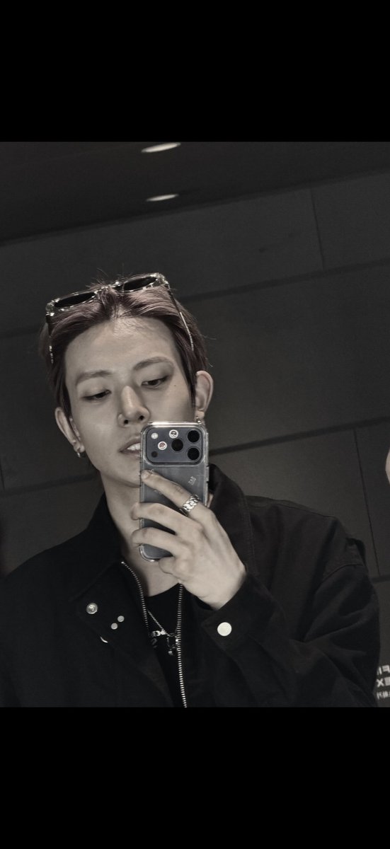 evanweverse's tweet photo. [260715] 💌 + 📸 

🦌: Good morning 
🦌: [y/n] you're awake
🦌: Hehe
🦌: 📸
🦌: Yesterday hehe
🦌: I'm so sleepy [cute tone]
🦌: You're right, I was trying to edit it
🦌: But I don't know how to do it
🦌: I just used filter 
🦌: Let's cheer up for today as well

#EVAN #에반 #HEESEUNG #희승