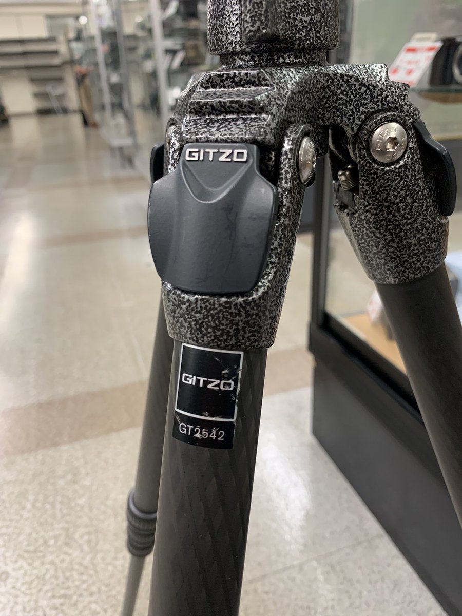 wattmann_fjs's tweet photo. 【📸買取情報📸】
ワットマン藤沢石川店です！

GITZOのカメラ三脚を買取りました〜！

こちらは"GT2542"というモデルでGT2541の後継機にあたります！
剛性と携帯性のバランスに優れた三脚になっておりおすすめです🌟

後日ネットにも掲載予定です！

#GITZO 
#リサイクルショップ https://t.co/av6Ts0NixC