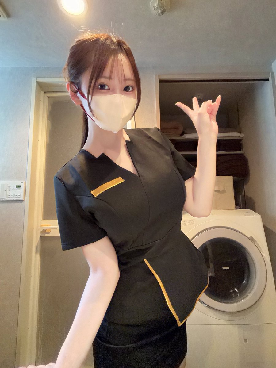 macomaco_green's tweet photo. こんにちは✨まこです♡

本日は、博多店3名様
ありがとうございます☺️💕

最近は、リピートの方も
ご新規の方も
脱毛メニューが人気です🌺

仕上げに、にゅるしゅわパックで
艶を出してピッカピカに❣️

磨きあげます🫶 https://t.co/yvCq7mi08C