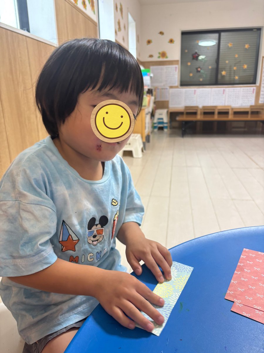 firstdream_jr's tweet photo. ☆西小松川ジュニア☆
2026.7.15(水)
夏の風物詩『風鈴』🎐作りに挑戦したよ✂️
江戸風鈴の硝子とはひと味違い千代紙で音の鳴らない風鈴🎐視覚で楽しみ👀夏の猛暑なんて吹き飛ばしちゃう涼しさを味わいました🌻

▽ファーストシーンドリームの詳細はこちら！
https://t.co/dIBwrTi0DX

#児発 #療育 https://t.co/QjhclrMLd0