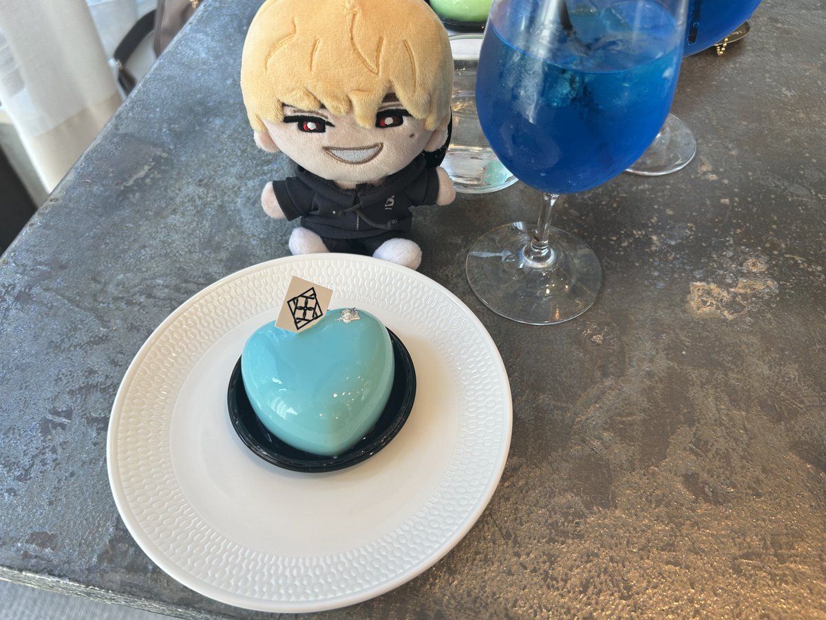 ayastj43's tweet photo. THEBLUE。美味しい♡

 #THEBLUE
 #SixTONES https://t.co/ksXw7gnVS1