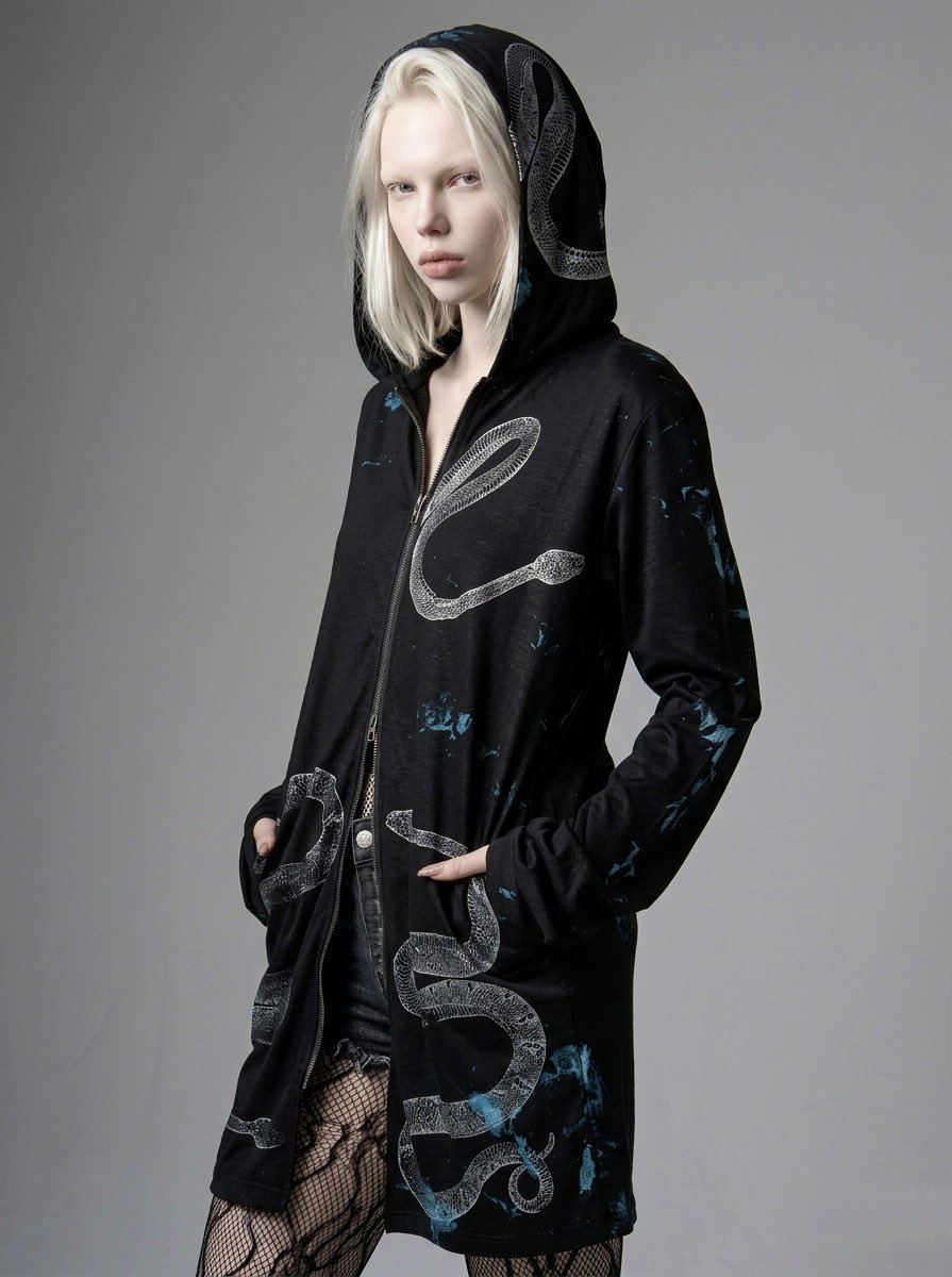 なおと 🐍【Long Crash Paint Snake Hoodie】🐍 カーディガン代わりに！薄手