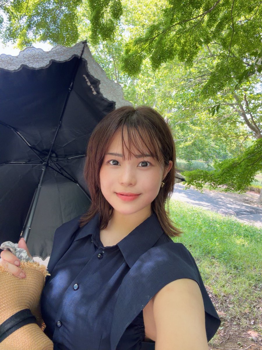 ynphoto_'s tweet photo. 撮おわ🙌📸
いつも人がいる公園なのにぜーーんぜんいなかった！これだけ暑いとそうだよね。おかげでたくさん撮れました✌️

けど、化粧飛んでまゆげないの今気づいた🫪疲れ果ててボッサボサwやりきりました👏🏻⟡.·

出会いとタイミングに感謝😌⟡.· https://t.co/si5IaOmwla