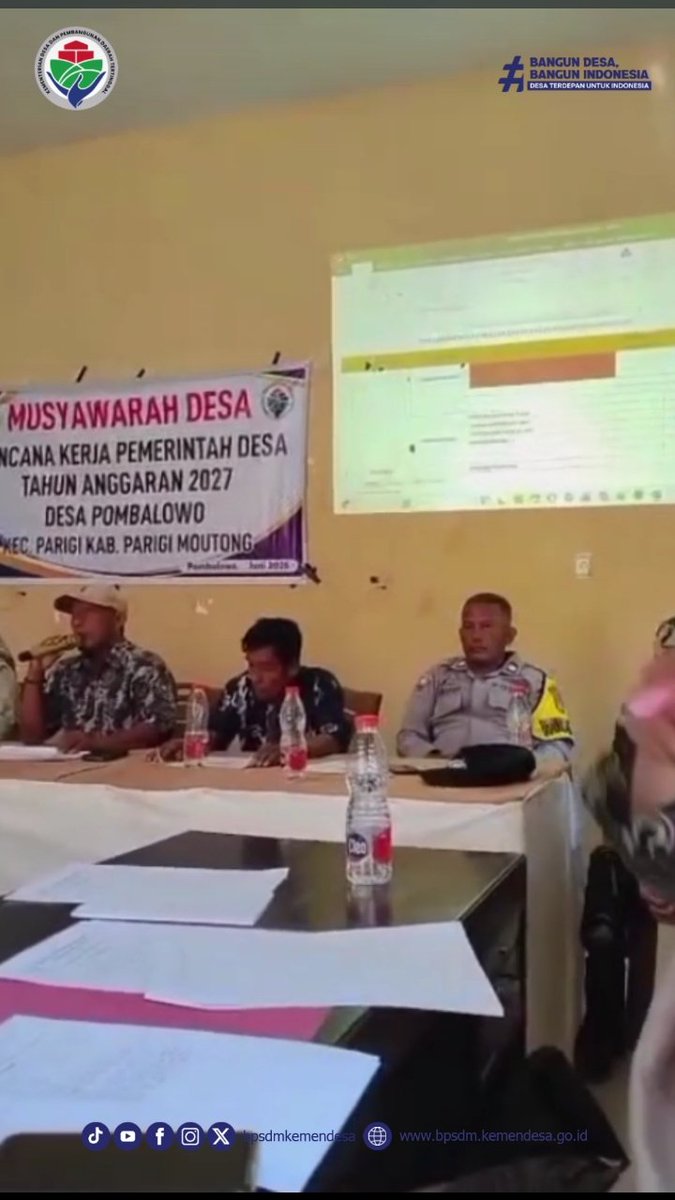 Muklis120175's tweet photo. Desa Pombalowo, Parigi, Moutong, Sulawesi Tengah telah melaksanakan Musdes RKPDes. Perencanaan yang memuat program strategis selama satu tahun. 

@YandriSusanto
@ARizaPatria
@KemensetnegRI

#KementerianDesaPDT
#BPSDMKementerianDesaPDT
#TPPFasilitasiMusdesRKPDesa https://t.co/mipa7fl5TB