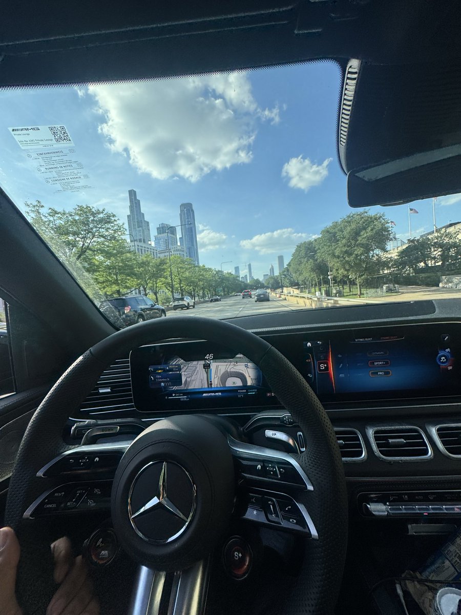 theyluvc0c0's tweet photo. Need some head while driving #chicago #slut #freak #horny https://t.co/7ZGlbv996V