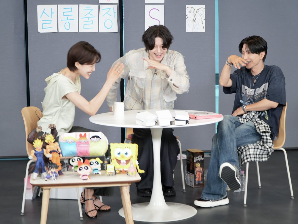 TEO_universe_'s tweet photo. 살롱드립 최초의 출장 살롱트립
SM의 기둥을 만나러 왔습니다💙

☕️2026.7.21 (화) 오후 6시 TEO 유튜브

#이특 #희철 #83z #장도연 #살롱드립 #SalonDrip #TEO #테오 https://t.co/YTtS3Wn8HG
