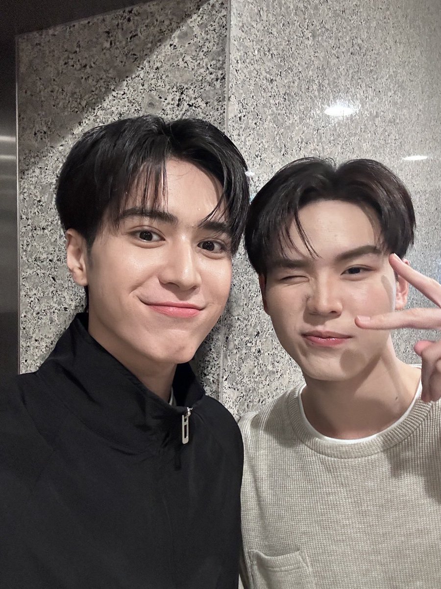 TESHOWPING_OFFICIAL tweet media