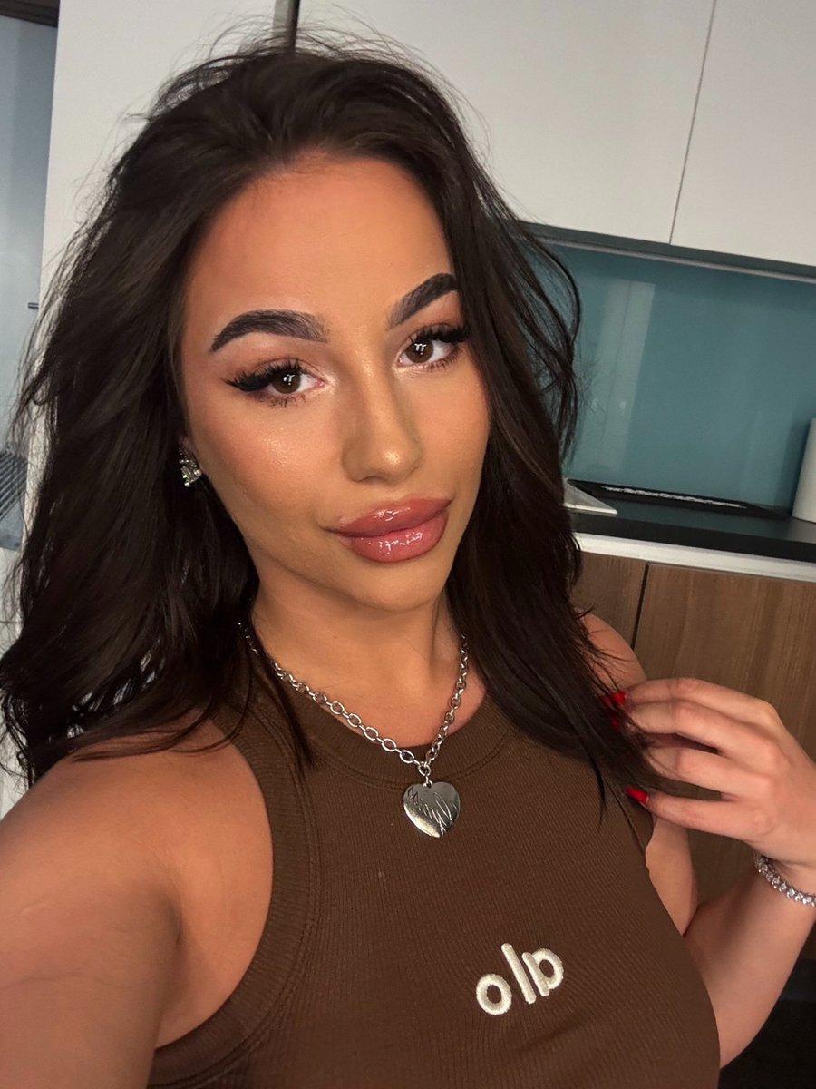 AlissiaRilley tweet picture