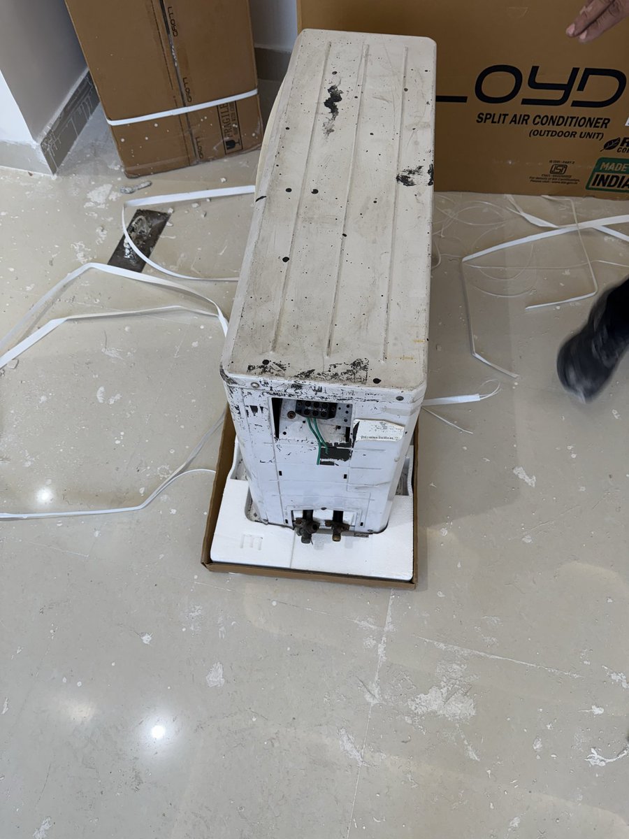 ankurchandra93's tweet photo. @amazonIN @AmazonHelp Defective ACs received in orders ending 4767 and 5520. Complaint already raised,but the resolution date keeps getting delayed.The faulty units have been lying in my flat for 10+ days. Please provide an immediate replacement/refund and arrange pickup urgently https://t.co/L0mAoWXaKh