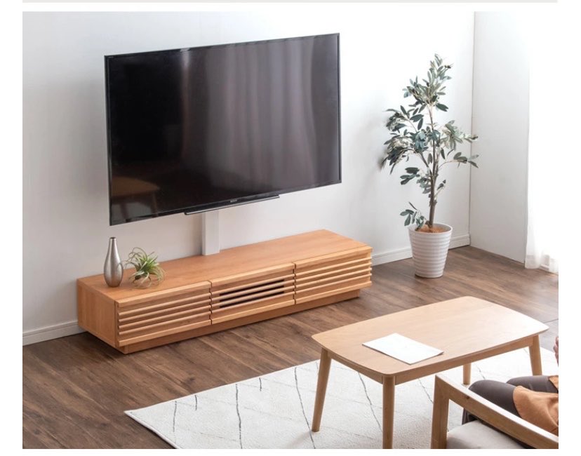 pipukoroom's tweet photo. 【悩んでいます📺】
テレビ台購入予定なのですが普通の(写真1)とスタンド付き(写真2)でどちらがいいか悩んでいます…！
今は普通のでまっっったく問題ないのですがせっかく買い替えるならお洒落に浮かせたい気持ちがあり🤔
スタンド付きテレビ台のメリットっておしゃれ以外ありますか…？ https://t.co/bsM7D32phF