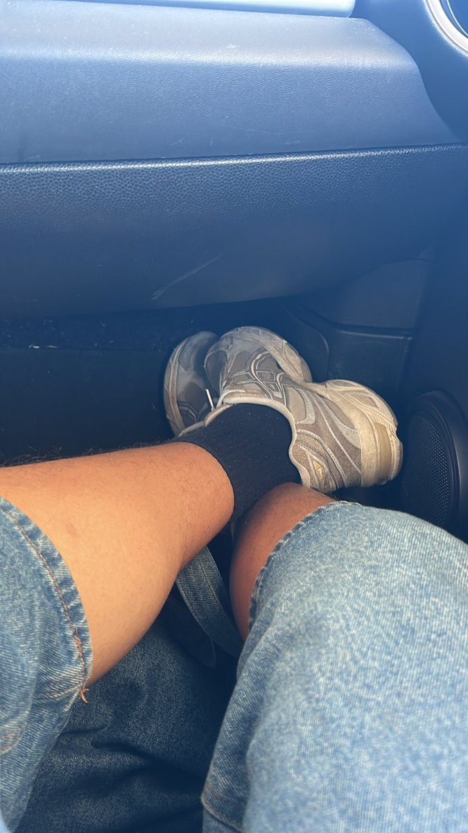 aminerssd's tweet photo. je viens d’arriver en vacances au maroc qui pour me les khalass 🍸🌅

#feet #gayfeet #feetfetish #feetworship #toes #gay #gaymen #soles #daddy #feetlover #malefeet https://t.co/skSovI59l0