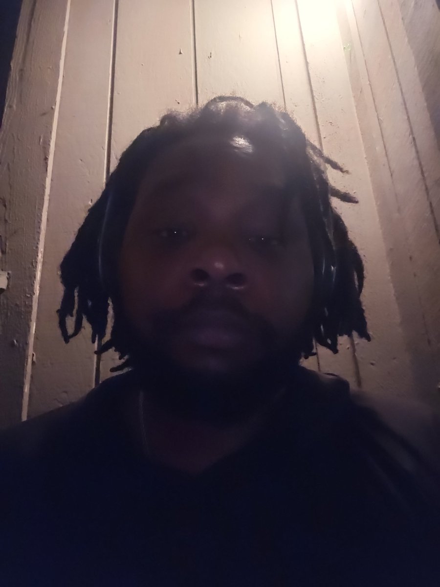 guesswhat24's tweet photo. Long ass day time for a blunt https://t.co/UJlooAfwXI
