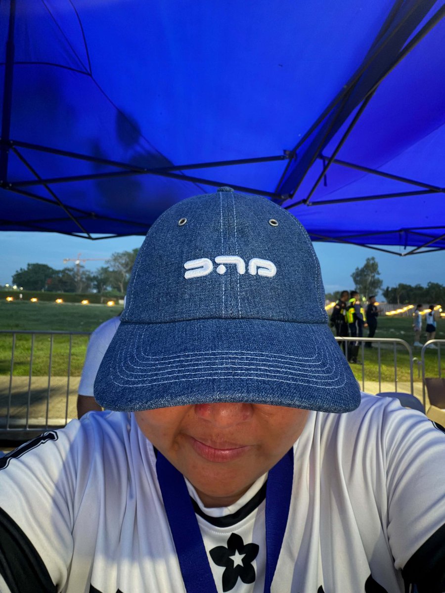 tallulahpnch's tweet photo. FUR the love of Aiah Leg 3 🌸💙🤍

with my colet  at the pic hihi.

Thank you so much @BiniAiahOFC for having us 🥰

#FYLOA3 #bini #BINI https://t.co/2pfZZDJF9G