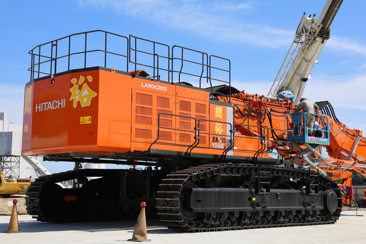 ❡ページ 情報解禁 日立建機 ZX1800K組立