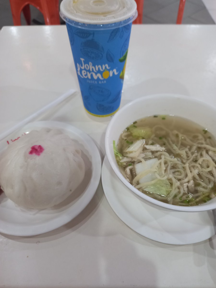 iamlalaineb's tweet photo. Lunch https://t.co/UacQ5IGFR9